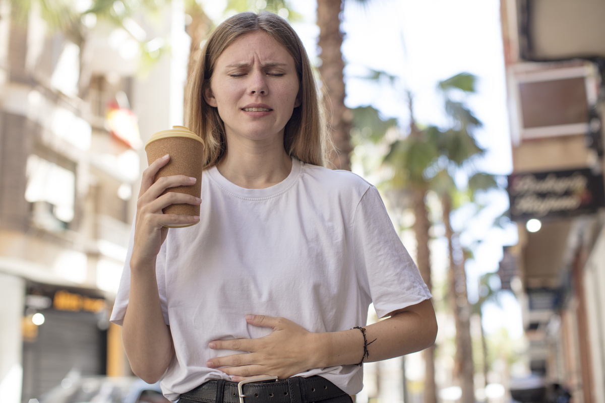 Вздутие, боль, диарея или запор - признаки СРК